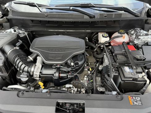 Used 2025 Cadillac XT6 Premium Luxury image 35