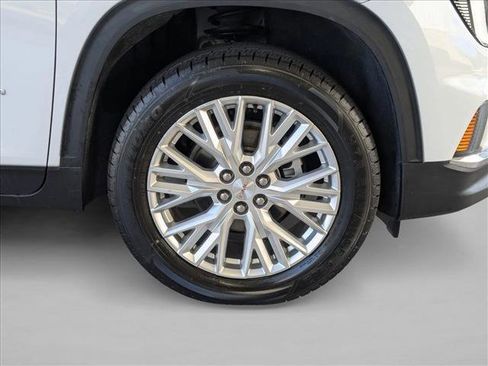 Used 2024 GMC Acadia Elevation image 22