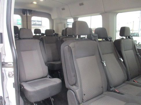 Used 2023 Ford Transit 350 XLT image 4