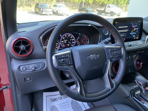 Used 2025 Chevrolet Blazer RS w/ Driver Confidence II Package AWD/4WD image 17