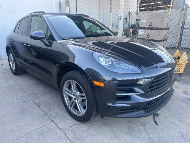 Used 2021 Porsche Macan AWD/4WD image 2