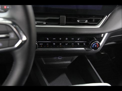 Certified 2025 Chevrolet Equinox LT w/ Convenience Package II image 14