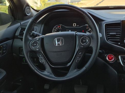 Used 2023 Honda Ridgeline Black Edition image 19