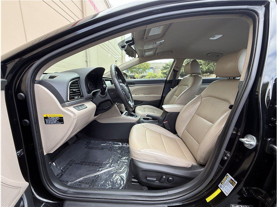 Used 2017 Hyundai Elantra Limited FWD image 10