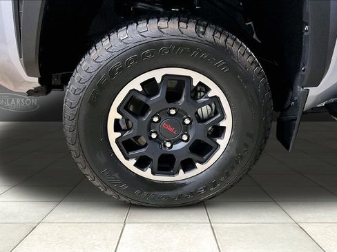 Used 2024 Toyota Tacoma TRD Off-Road w/ TRD Off Road Premium Package AWD/4WD image 10