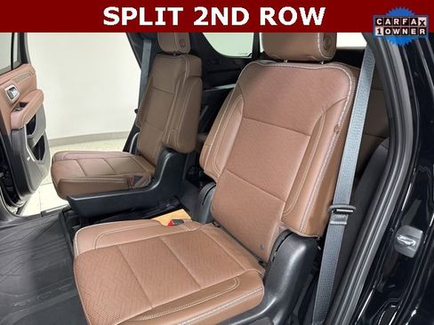 Used 2023 Chevrolet Tahoe High Country image 2