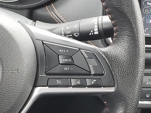 Used 2021 Nissan Versa SR image 22