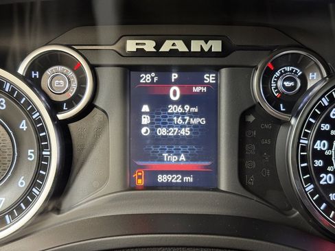 Used 2019 RAM 1500 Big Horn image 29