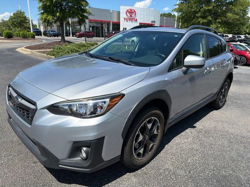 Used 2020 Subaru Crosstrek 2.0i Premium w/ Moonroof Package 1 AWD/4WD image 1