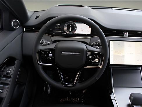 Used 2026 Land Rover Range Rover Evoque S image 15