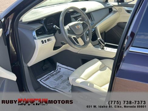 Used 2018 Cadillac XT5 Luxury image 10