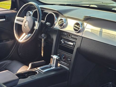 Used 2008 Ford Mustang GT Premium RWD image 9