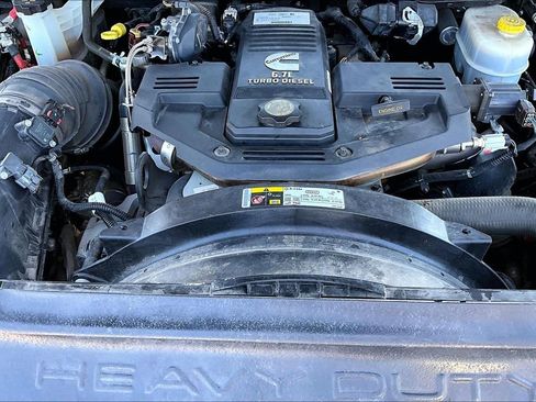 Used 2018 RAM 2500 Tradesman w/ Chrome Appearance Group AWD/4WD image 11