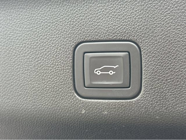 Certified 2024 Cadillac Escalade ESV Sport RWD image 9