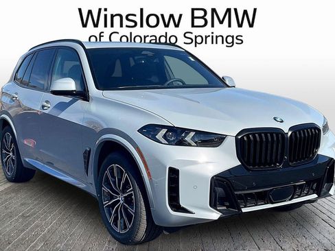 New 2026 BMW X5 xDrive40i w/ M Sport Package AWD/4WD image 1