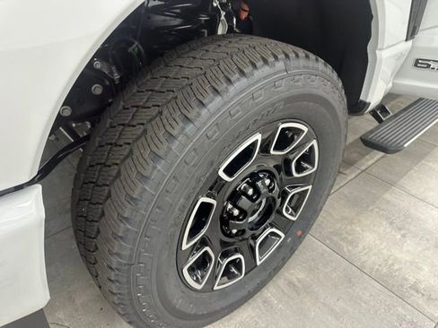 New 2026 Ford F250 Platinum image 55