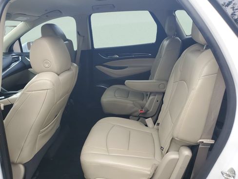 Used 2018 Buick Enclave Essence FWD image 11