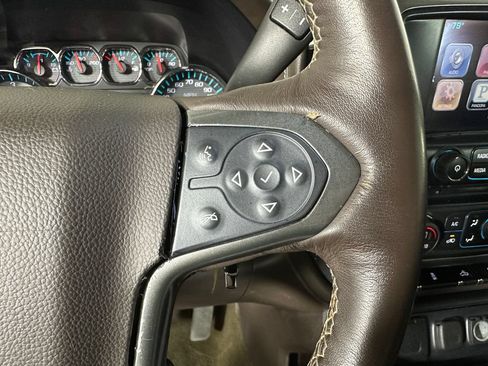 Used 2016 Chevrolet Silverado 1500 LTZ Z71 w/ LTZ Plus Package AWD/4WD image 12
