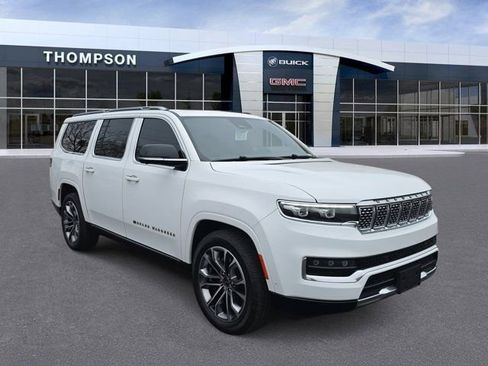 Used 2023 Jeep Grand Wagoneer L Series III image 1