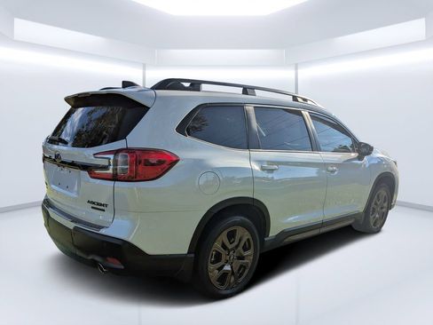 Certified 2025 Subaru Ascent Bronze Edition w/ Popular Package #2 AWD/4WD image 3