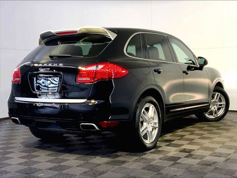 Used 2014 Porsche Cayenne Platinum Edition AWD/4WD image 7