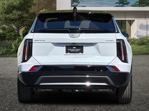New 2026 Cadillac Optiq Sport 1 w/ LPO, Floor Liner Package AWD/4WD image 5