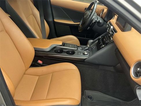 Used 2021 Lexus IS 300 w/ Comfort Package image 9