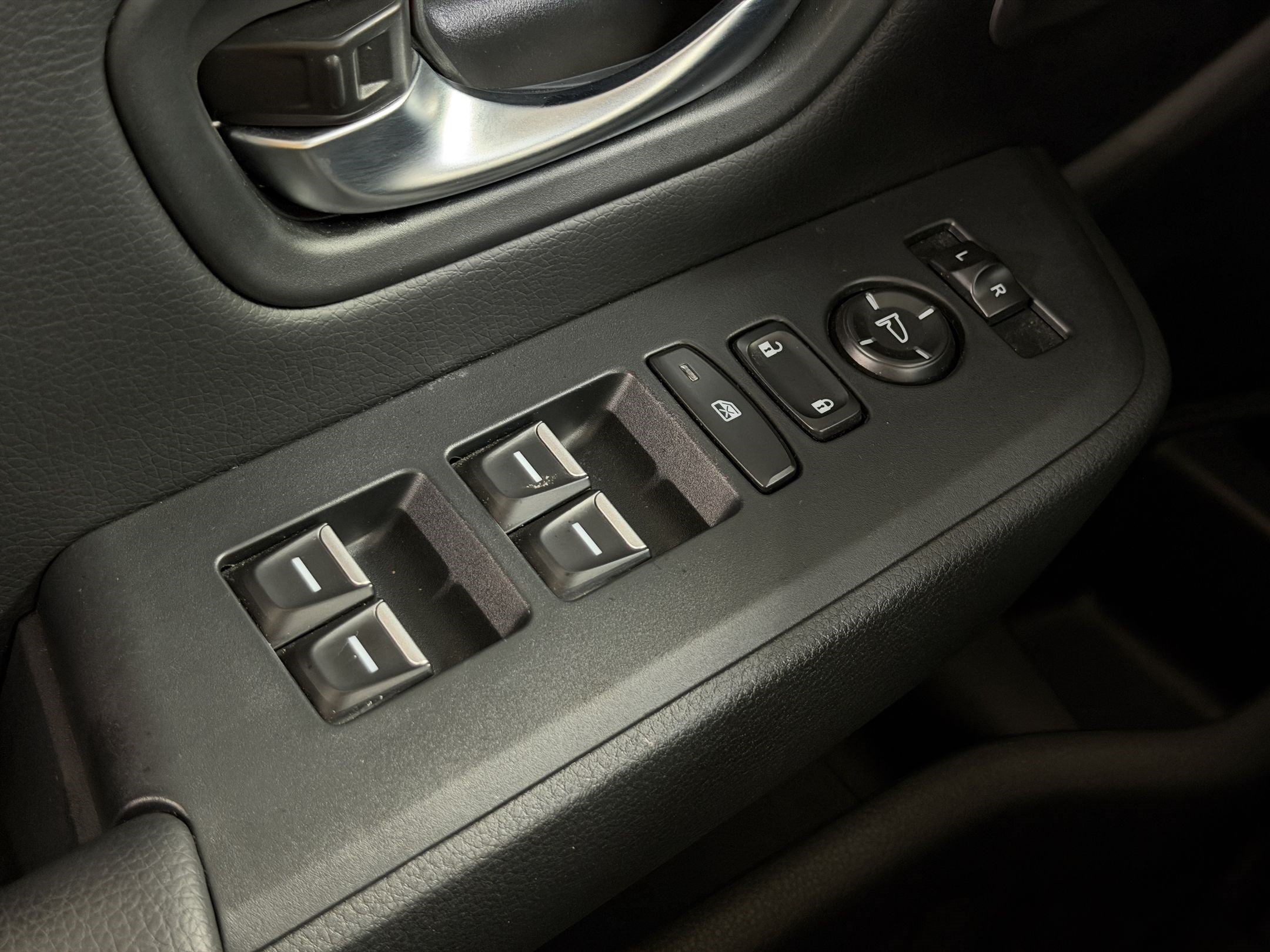 Certified 2024 Honda Pilot Touring image 14