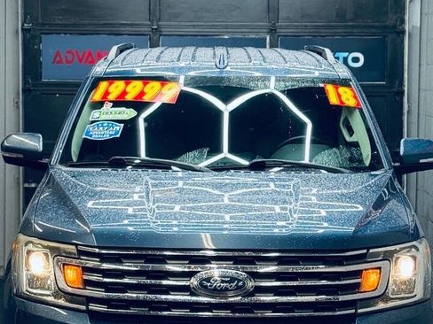 Used 2018 Ford Expedition XLT w/ Equipment Group 202A image 6