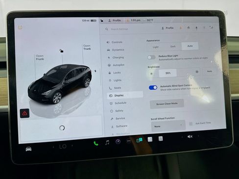 Used 2023 Tesla Model Y Long Range AWD/4WD image 39