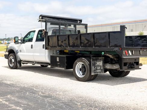 Used 2011 Ford F550 4x4 Crew Cab Super Duty w/ Payload Upgrade Pkg image 5