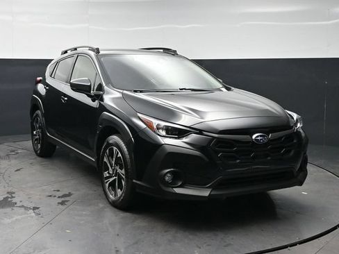 Used 2024 Subaru Crosstrek 2.0i Premium AWD/4WD image 2