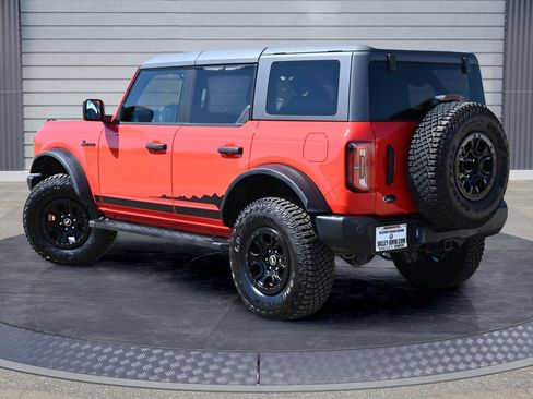 Used 2022 Ford Bronco Wildtrak image 4