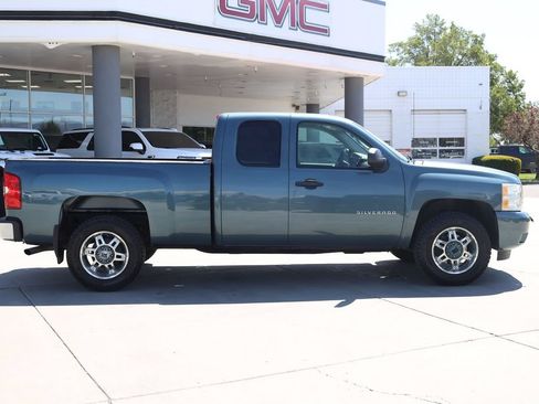Used 2009 Chevrolet Silverado 1500 LT w/ Power Pack Plus AWD/4WD image 7