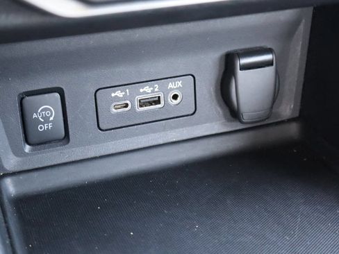 Used 2024 Nissan Sentra SV FWD image 23