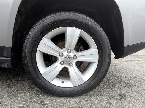 Used 2017 Jeep Compass Sport w/ Power Value Group image 38