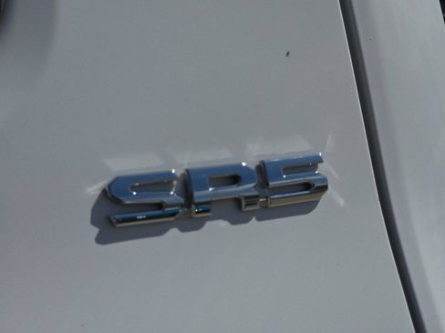 Certified 2025 Toyota Tacoma SR5 AWD/4WD image 24