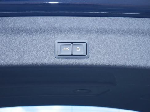 Certified 2024 Audi RS 6 performance AWD/4WD image 24