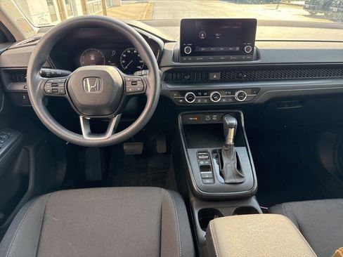 Used 2024 Honda CR-V EX image 7