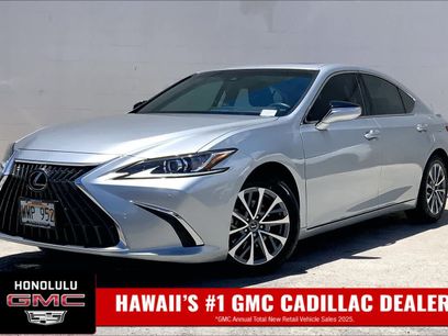 Used 2023 Lexus ES 300h w/ Premium Package