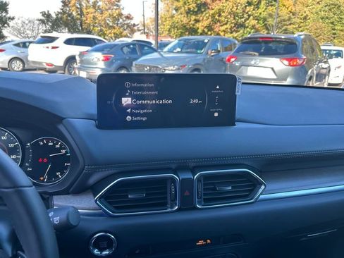 New 2025 MAZDA CX-5 Signature image 18