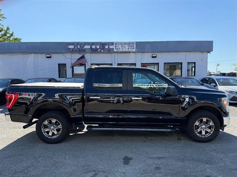 Used 2021 Ford F150 XLT w/ XTR Package AWD/4WD image 5