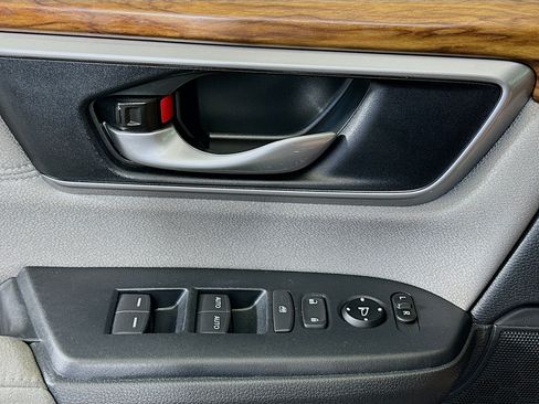 Used 2019 Honda CR-V EX image 11