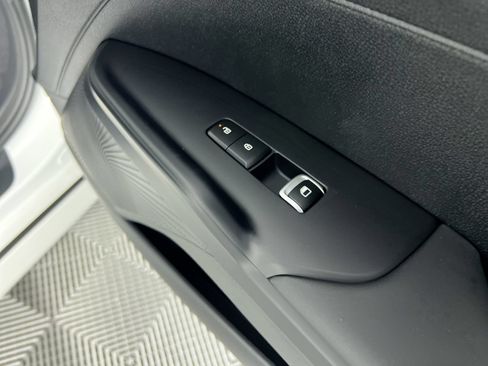 New 2026 Kia K5 LXS FWD image 31