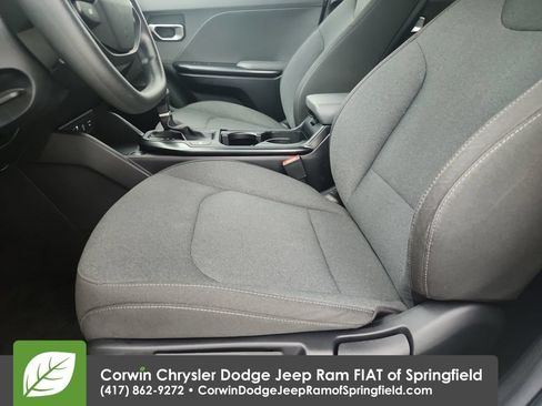 Used 2025 Kia K4 FWD image 19