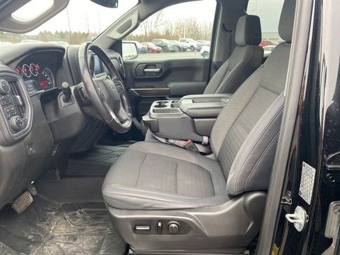 Certified 2019 Chevrolet Silverado 1500 RST image 17