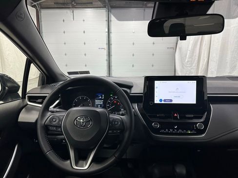 Used 2025 Toyota Corolla SE image 16