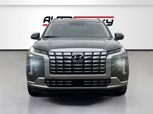 Used 2024 Hyundai Palisade Limited image 2