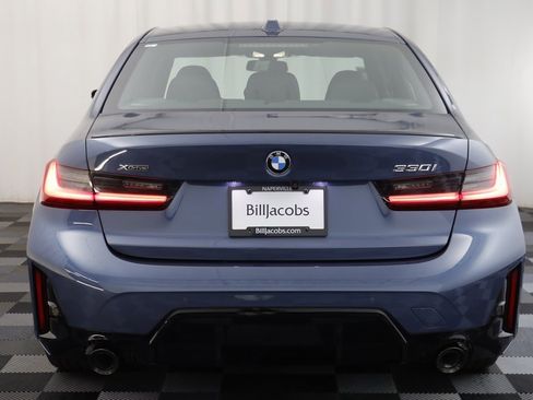 New 2026 BMW 330i xDrive Sedan w/ M Sport Package image 16