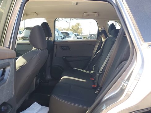 Certified 2023 Nissan Rogue S image 11